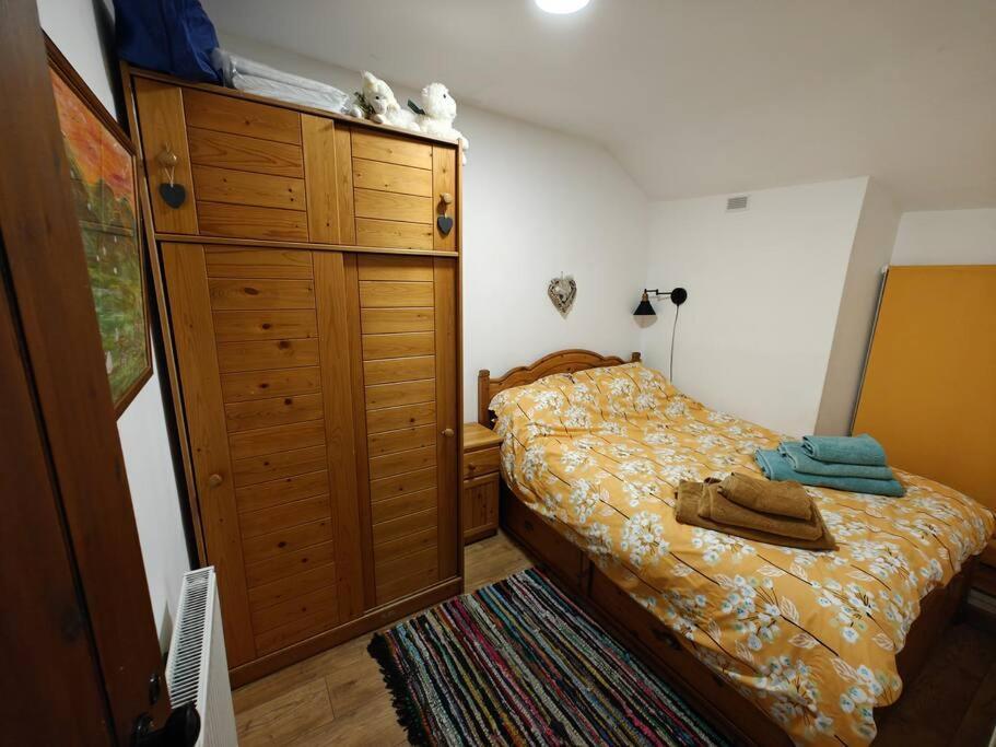 Welsh Miners Cottage Four Bedroom House Treherbert Exterior photo